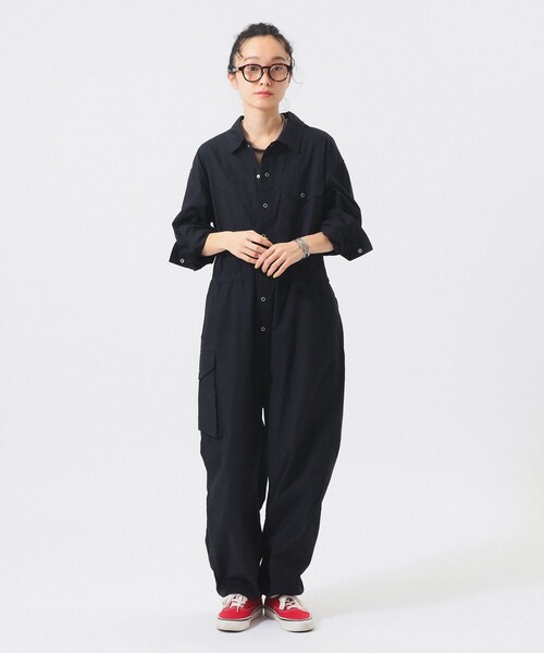 BEAMS BOY(ビームスボーイ)の「ユーケー ボイラースーツ(つなぎ/オールインワン・レディース・ベージュ/ネイビー・1/2)」の5枚目の写真