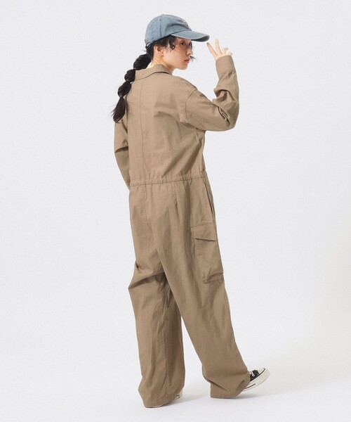 BEAMS BOY(ビームスボーイ)の「ユーケー ボイラースーツ(つなぎ/オールインワン・レディース・ベージュ/ネイビー・1/2)」の14枚目の写真