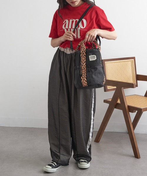 FREDRIK PACKERS(フレドリックパッカーズ)の「【FREDRIK PACKERS】≪別注≫COLUMN TOTE ショルダーバッグ/手提げトート/巾着(ショルダーバッグ・レディース・レオパード/ブラック系1/ブラック系2・FREE)」の9枚目の写真