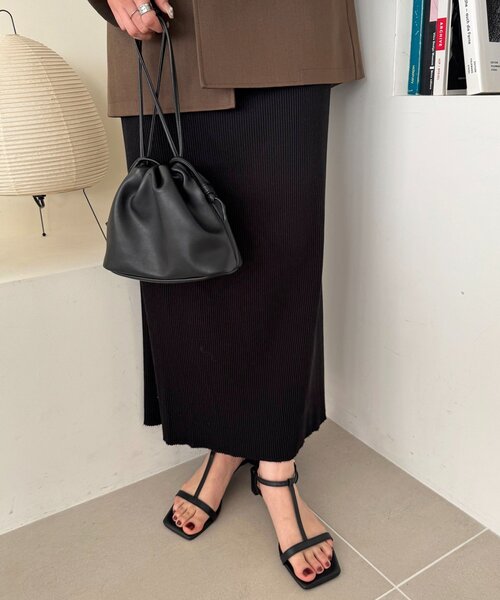 DISCOAT(ディスコート)の「Tストラップサンダル(サンダル・レディース・ブラック/ブラウン・MEDIUM/LARGE)」の10枚目の写真