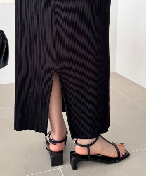 DISCOAT(ディスコート)の「Tストラップサンダル(サンダル・レディース・ブラック/ブラウン・MEDIUM/LARGE)」の13枚目の写真