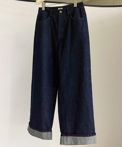 Bie(ビエ)の「インディゴ ワイドデニムパンツ(デニムパンツ・レディース・ブルー・M/S/L)」の16枚目の写真