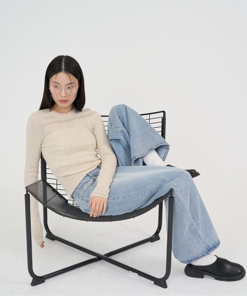 NUJOH(ヌゾ)の「Soft Sheer Crew Top / ソフトシアークルートップ(Tシャツ/カットソー・レディース・チャコールグレー/アイボリー/ブラック/イエロー・FREE)」の2枚目の写真