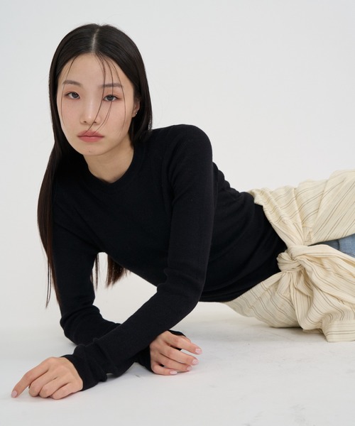 NUJOH(ヌゾ)の「Soft Sheer Crew Top / ソフトシアークルートップ(Tシャツ/カットソー・レディース・チャコールグレー/アイボリー/ブラック/イエロー・FREE)」の3枚目の写真