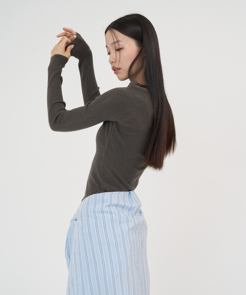 NUJOH(ヌゾ)の「Soft Sheer Crew Top / ソフトシアークルートップ(Tシャツ/カットソー・レディース・チャコールグレー/アイボリー/ブラック/イエロー・FREE)」の13枚目の写真