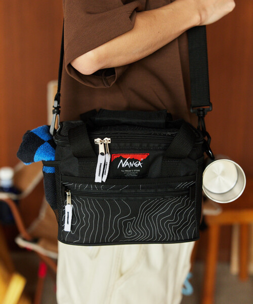 NANGA(ナンガ)の「NANGA × FREAK'S STORE/ナンガ × フリークスストア 別注 SOFT COOLER 5L ソフトクーラー 5L(アウトドアグッズ・メンズ・グレー/ブラック/その他9・ONE SIZE)」の13枚目の写真