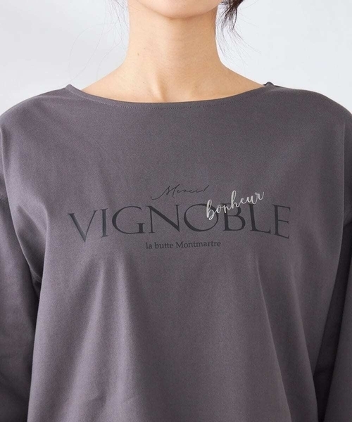 a.v.v（アーヴェヴェ）の「【コットン100%】ロゴアソートロンT（Tシャツ/カットソー・レディース・チャコールグレー/アイボリー/ホワイト/ゴールド・36/38/40）」の11枚目の写真