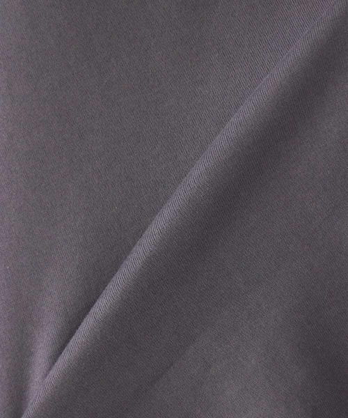 a.v.v（アーヴェヴェ）の「【コットン100%】ロゴアソートロンT（Tシャツ/カットソー・レディース・チャコールグレー/アイボリー/ホワイト/ゴールド・36/38/40）」の14枚目の写真