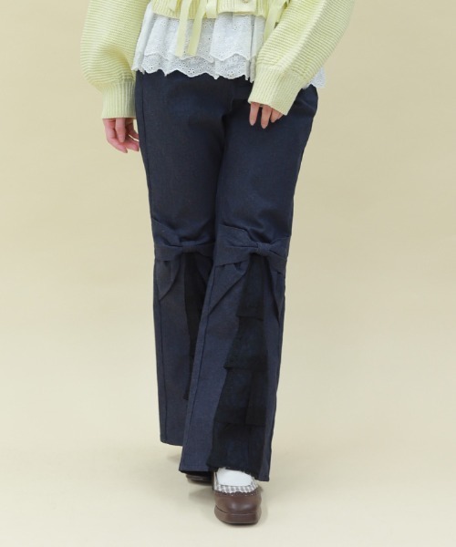 axes femme POETIQUE(アクシーズファムポエティック)の「レースフリルデニムPT(その他パンツ・レディース・インディゴブルー・MEDIUM)」の1枚目の写真