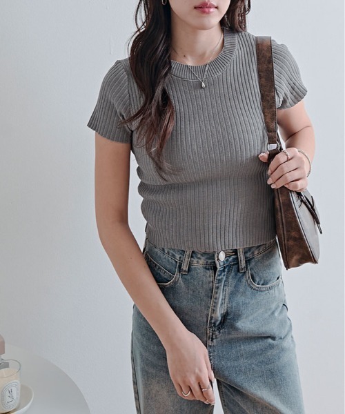 kirakiraShop(キラキラショップ)の「オンオフ使える万能リブニット。半袖 リブ サマーニット(ニット/セーター・レディース・グレー/ブラック/ホワイト/ベージュ/イエロー/パープル・FREE)」の18枚目の写真