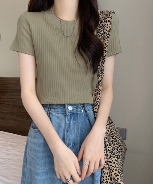 kirakiraShop(キラキラショップ)の「オンオフ使える万能リブニット。半袖 リブ サマーニット(ニット/セーター・レディース・グレー/ブラック/ホワイト/ベージュ/イエロー/パープル・FREE)」の12枚目の写真