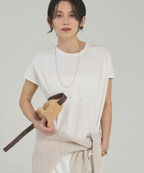 qualite(カリテ)の「【接触冷感】レーヨンストレッチフレンチ/春服/夏服/オフィスカジュアル/セットアップ対応(ニット/セーター・レディース・グレー/オフホワイト/チャコールグレー・フリー)」の2枚目の写真