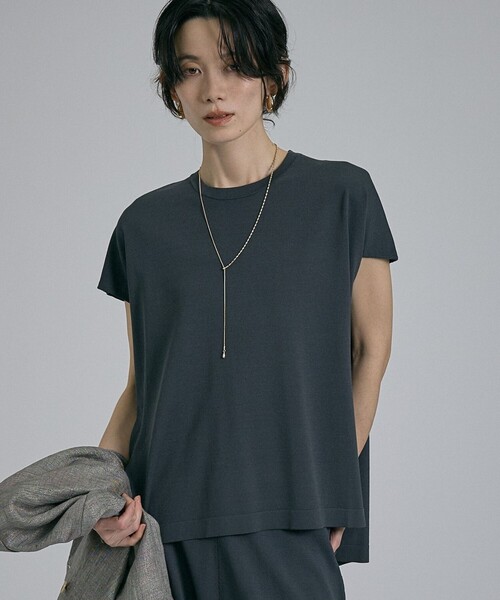 qualite(カリテ)の「【接触冷感】レーヨンストレッチフレンチ/春服/夏服/オフィスカジュアル/セットアップ対応(ニット/セーター・レディース・グレー/オフホワイト/チャコールグレー・フリー)」の3枚目の写真