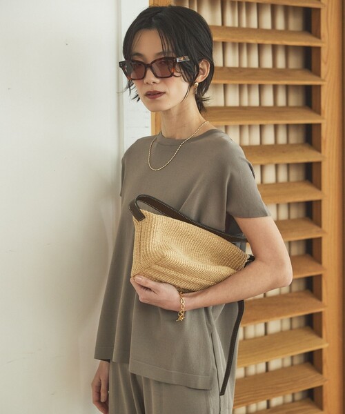 qualite(カリテ)の「【接触冷感】レーヨンストレッチフレンチ/春服/夏服/オフィスカジュアル/セットアップ対応(ニット/セーター・レディース・グレー/オフホワイト/チャコールグレー・フリー)」の9枚目の写真