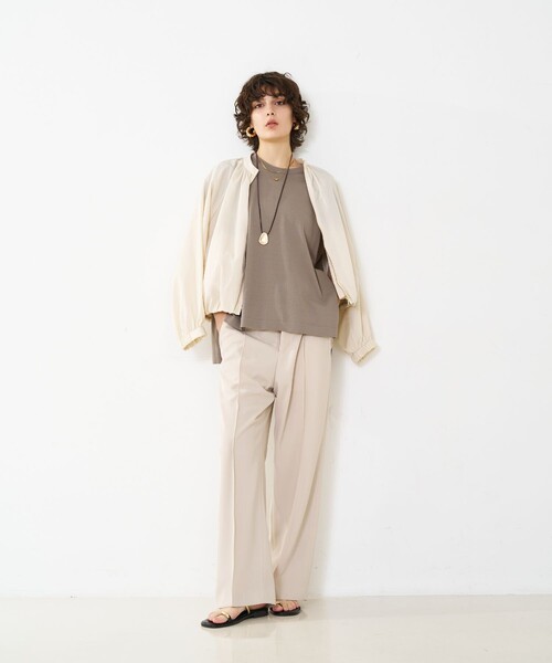 qualite(カリテ)の「【接触冷感】レーヨンストレッチフレンチ/春服/夏服/オフィスカジュアル/セットアップ対応(ニット/セーター・レディース・グレー/オフホワイト/チャコールグレー・フリー)」の11枚目の写真