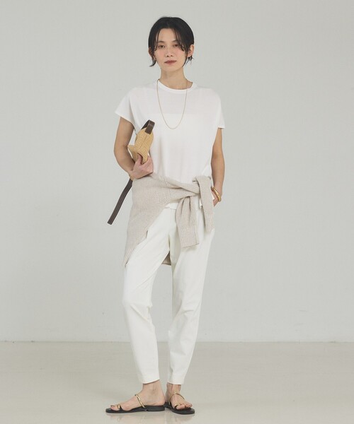 qualite(カリテ)の「【接触冷感】レーヨンストレッチフレンチ/春服/夏服/オフィスカジュアル/セットアップ対応(ニット/セーター・レディース・グレー/オフホワイト/チャコールグレー・フリー)」の14枚目の写真