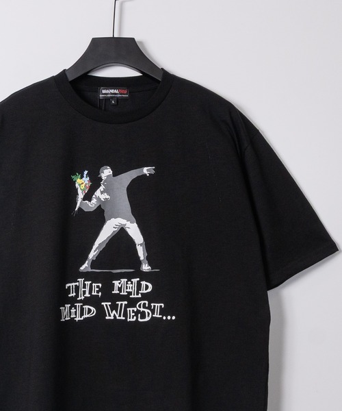 JOHN'S CLOSET（ジョンズクローゼット）の「【ab】〔BRANDALISED〕アソートアートデザイン 冷感スラブ天竺  半袖Tシャツ 接触冷感/速乾（Tシャツ/カットソー・メンズ・ホワイト系1/ホワイト系2/ブラウン系1/ブラウン系2/ブラック系2/ブラック系1・MEDIUM/LARGE/X-LARGE）」の3枚目の写真