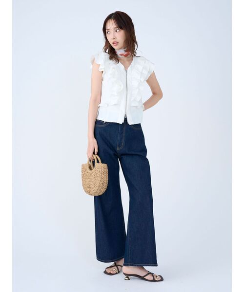 LAGUNAMOON(ラグナムーン)の「WZIPフリルブラウス【夏服】【オフィスカジュアル】(シャツ/ブラウス・レディース・ブラック/ブルー/ブラウン/ホワイト・FREE)」の11枚目の写真