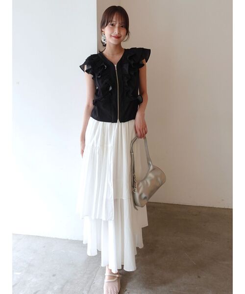 LAGUNAMOON(ラグナムーン)の「WZIPフリルブラウス【夏服】【オフィスカジュアル】(シャツ/ブラウス・レディース・ブラック/ブルー/ブラウン/ホワイト・FREE)」の14枚目の写真
