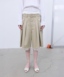 LCDC TM（エルシーディーシーティーエム）の「TUCK BERMUDA SHORTS (BEIGE)（その他パンツ）」