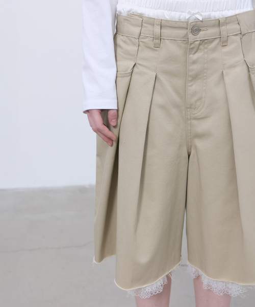 LCDC TM（エルシーディーシーティーエム）の「TUCK BERMUDA SHORTS (BEIGE)（その他パンツ・レディース・その他・SMALL/MEDIUM）」の6枚目の写真