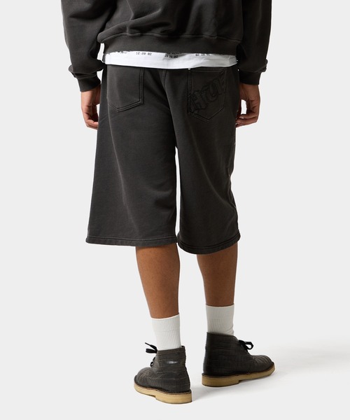 HUF(ハフ)の「STUDDED 3/4 FLEECE PANT(スウェットパンツ・メンズ・ベージュ/ブラック/レッド・S/XL/M/L/XXL)」の16枚目の写真