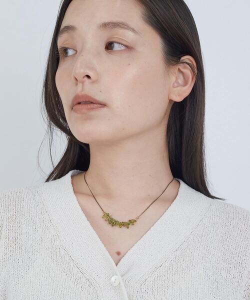 ADIEU TRISTESSE(アデュートリステス)の「ドロップ型天然石ネックレス(ネックレス・レディース・グレー/グリーン/ベージュ・FREE)」の7枚目の写真