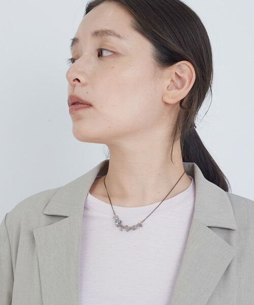 ADIEU TRISTESSE(アデュートリステス)の「ドロップ型天然石ネックレス(ネックレス・レディース・グレー/グリーン/ベージュ・FREE)」の10枚目の写真