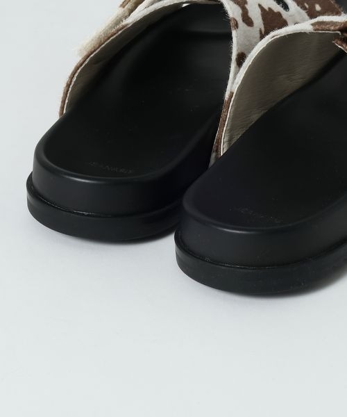 JEANASIS(ジーナシス)の「バックルベルトスライドサンダル/666209(サンダル・レディース・ホワイト系その他/アイボリー/ブラック・LARGE/MEDIUM)」の8枚目の写真