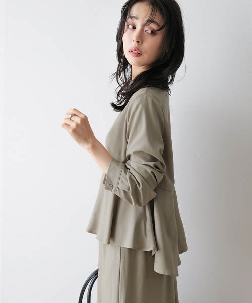 La-gemme（ラジェム）の「ペプラム×マーメイドスカートセットアップ（セットアップ・レディース・ベージュ/ブラック/グレイッシュベージュ・フリー）」の8枚目の写真