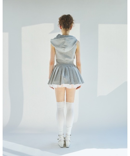 lilLilly（リルリリー）の「ノースリーブパーカープリーツワンピース（ワンピース・レディース・グレー/ブラック・FREE）」の11枚目の写真