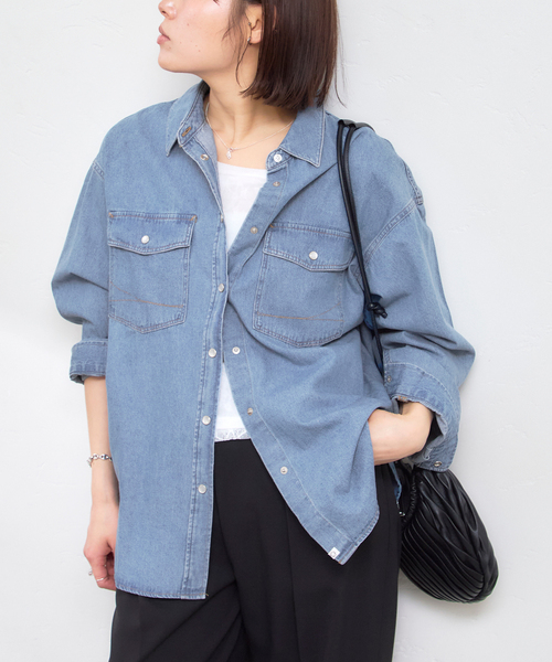U by SPICK&SPAN（ユーバイスピックアンドスパン）の「SOMETHING / サムシング BIG DENIM SHIRTS L/S（シャツ/ブラウス・レディース・ブラック系その他/ブルー・FREE）」の2枚目の写真