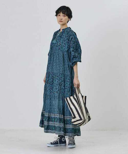 Freada（フリーダ）の「Freada/フリーダ インドフラワープリント4段ティアードドレス（ワンピース・レディース・ブルー/オレンジ・ONE SIZE）」の12枚目の写真