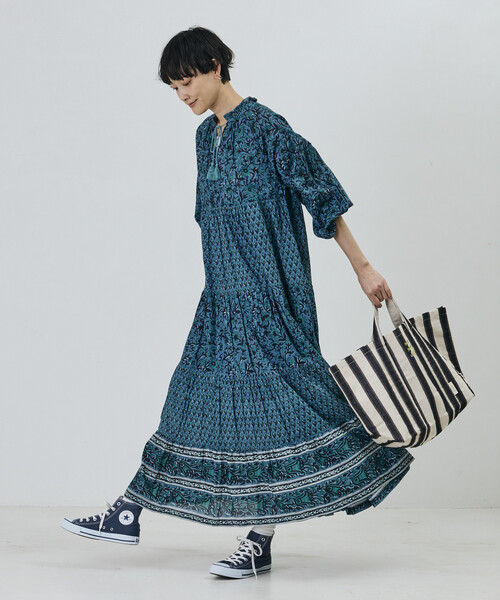 Freada（フリーダ）の「Freada/フリーダ インドフラワープリント4段ティアードドレス（ワンピース・レディース・ブルー/オレンジ・ONE SIZE）」の14枚目の写真