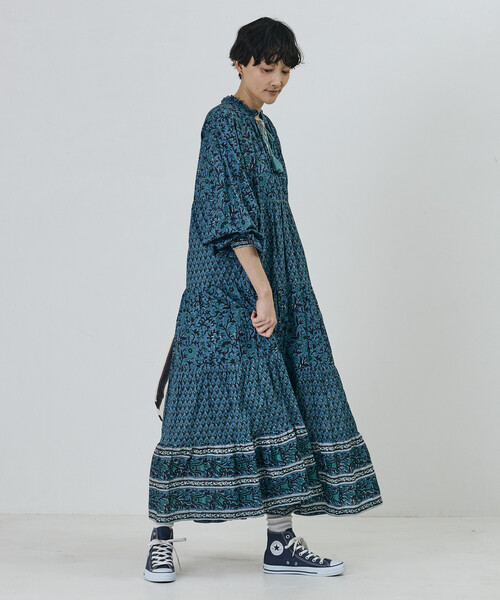 Freada（フリーダ）の「Freada/フリーダ インドフラワープリント4段ティアードドレス（ワンピース・レディース・ブルー/オレンジ・ONE SIZE）」の17枚目の写真