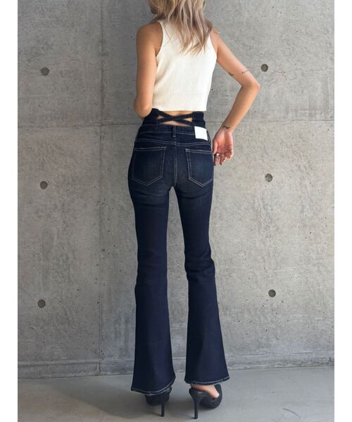 GYDA(ジェイダ)の「【TINY低身長さん向け】ハイウエストBACKクロスフレアパンツ(デニムパンツ・レディース・インディゴブルー/ブラック/ライトブルー・SMALL/X-SMALL/MEDIUM)」の22枚目の写真