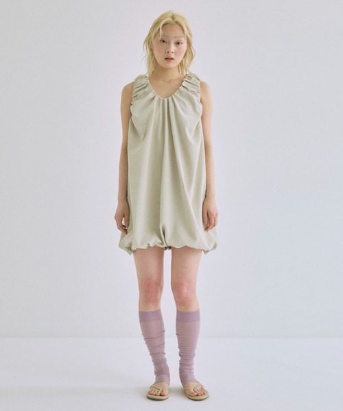 EN NEUME(エンノイム)の「Twill Balloon Gather Mini Dress(ワンピース・レディース・ブラック/ライトベージュ/ブラウン・FREE)」の9枚目の写真