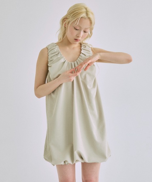EN NEUME(エンノイム)の「Twill Balloon Gather Mini Dress(ワンピース・レディース・ブラック/ライトベージュ/ブラウン・FREE)」の7枚目の写真