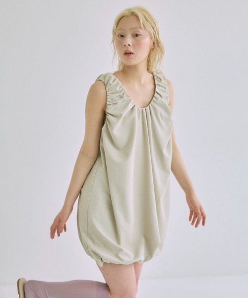 EN NEUME(エンノイム)の「Twill Balloon Gather Mini Dress(ワンピース・レディース・ブラック/ライトベージュ/ブラウン・FREE)」の6枚目の写真