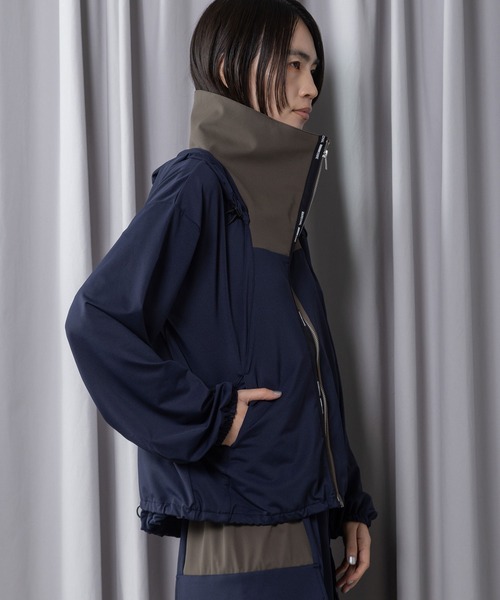 MARECHAL TERRE（マルシャルテル）の「【 機能素材】ラッシュガードフーディ（パーカー・レディース・ライトグレー/ブラック/ネイビー/チャコールグレー・MEDIUM）」の19枚目の写真