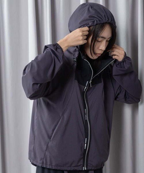 MARECHAL TERRE（マルシャルテル）の「【 機能素材】ラッシュガードフーディ（パーカー・レディース・ライトグレー/ブラック/ネイビー/チャコールグレー・MEDIUM）」の5枚目の写真