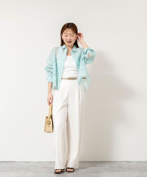 NOLLEY’S Sophi（ノーリーズソフィ）の「ウォッシャブルワッシャーオーガンジーカットジャガードショートシャツ（シャツ/ブラウス・レディース・ホワイト/ミント・38）」の4枚目の写真