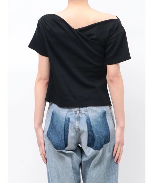 Ungrid（アングリッド）の「ドレープデザインTee（Tシャツ/カットソー・レディース・オフホワイト/ブラック/レッド・FREE）」の16枚目の写真