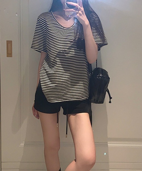 SallyLunn(サリーラン)の「細ボーダー VネックTシャツ(Tシャツ/カットソー・レディース・ブラック・MEDIUM/LARGE)」の2枚目の写真