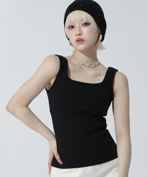 ANAP(アナップ)の「パッド付き スクエアネック タンクトップ(タンクトップ・レディース・ダークグレー/ブラック/ホワイト・F)」の10枚目の写真