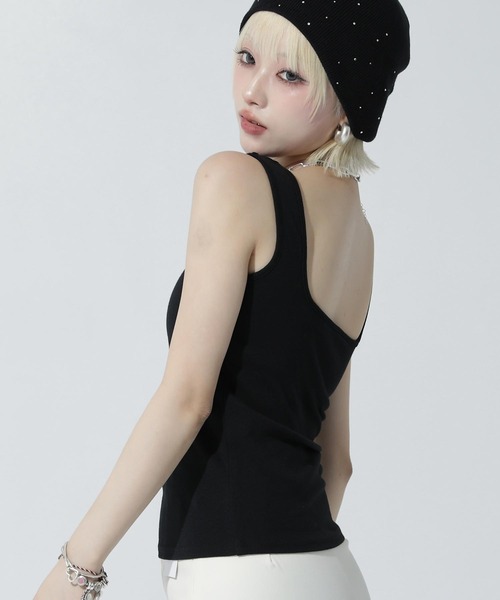 ANAP(アナップ)の「パッド付き スクエアネック タンクトップ(タンクトップ・レディース・ダークグレー/ブラック/ホワイト・F)」の13枚目の写真