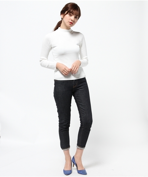 MOUSSY(マウジー)の「Cotton/Rayon Rib tops(ニット/セーター・レディース・ライトイエロー/オフホワイト/ライトグレー/ライトブルー・FREE)」の14枚目の写真