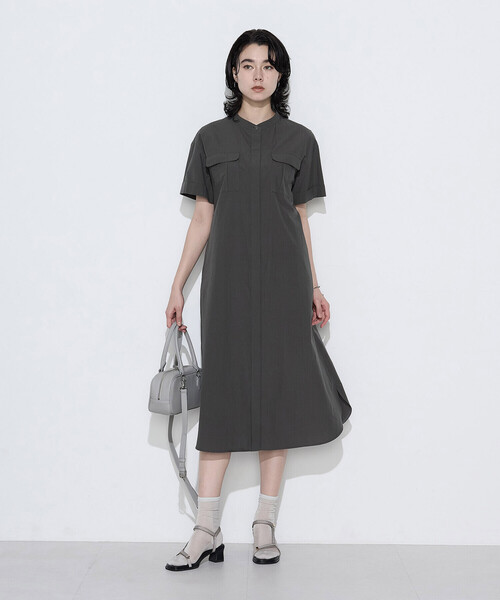 K.T KIYOKO TAKASE（キヨコタカセ）の「タイプライター ロングシャツドレス（ワンピース・レディース・ネイビー/キャメル/チャコール・9号）」の4枚目の写真