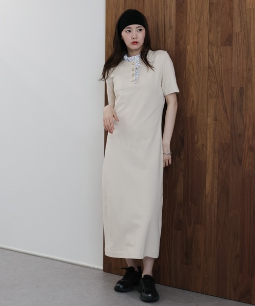 J by blue(ジェイバイブルー)の「フリルシャツドッキングワンピース(ワンピース・レディース・チャコールグレー/アイボリー/ブラック・MEDIUM)」の11枚目の写真