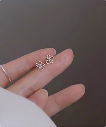 [韓国トレンド] ワンポイントミニピアス